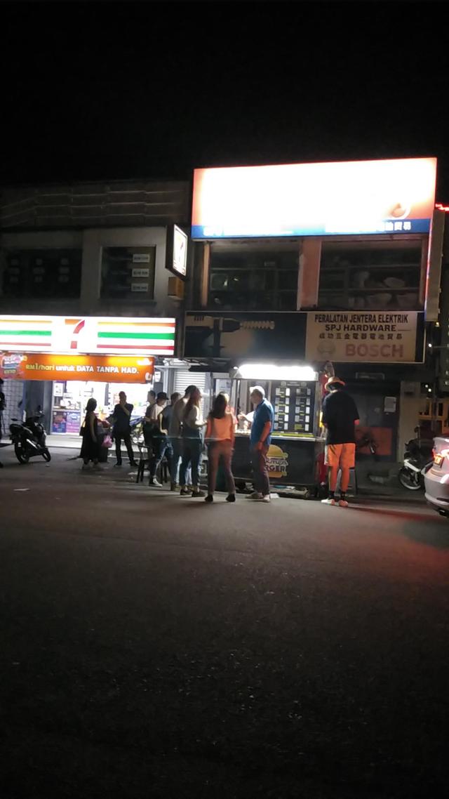 Photo of Burger Mukmin Depan 7E Puchong perdana - Puchong, Selangor, Malaysia