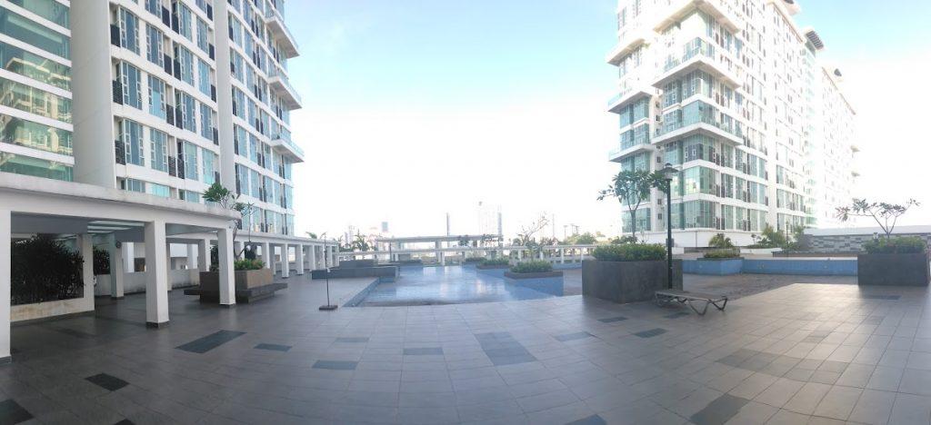 Background Blur Cover