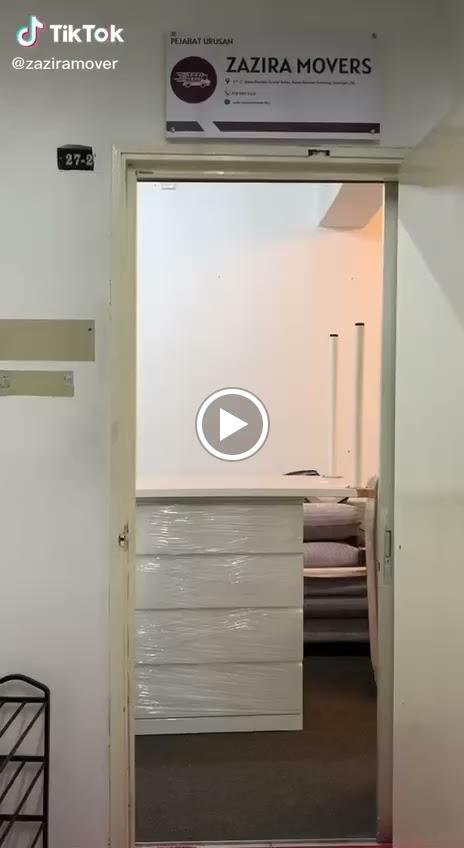 Photo of Lori Sewa Pindah Rumah - Lorry Rental Movers & Logistics Zazira Movers II - Puchong, Selangor, Malaysia