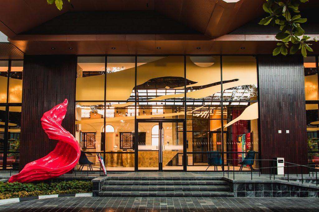 Background Blur Cover