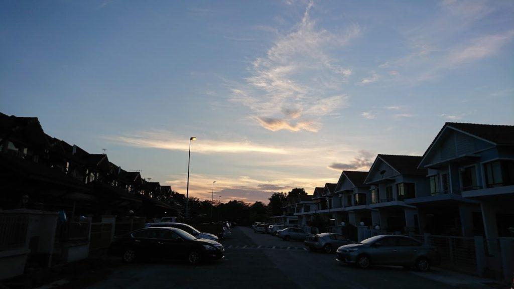 Background Blur Cover