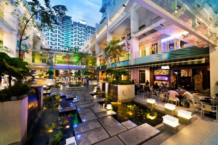 Background Blur Cover