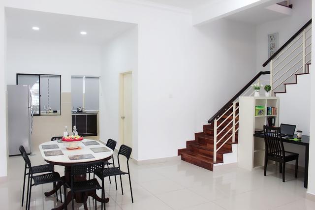 Photo of Sparkling clean Puchong Homestay - Puchong, Selangor, Malaysia