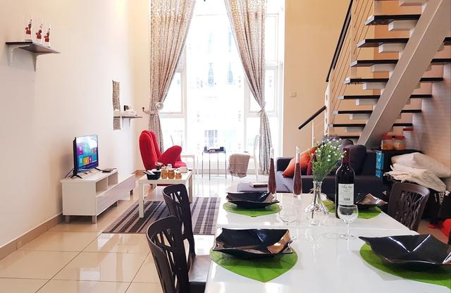 Photo of The Golden Loft-HomeStay, Scott Garden @ 5mins to Midvalley - Kuala Lumpur, Kuala lumpur, Malaysia