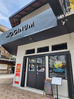 MOGINUM Restobar