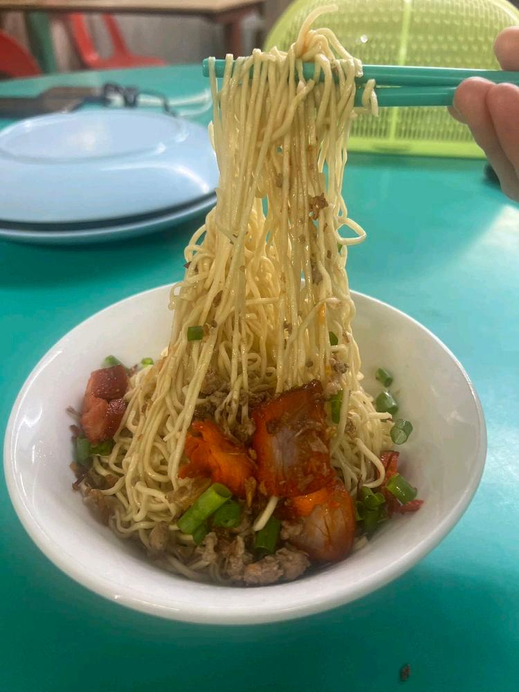 Photo of Auntie Jun’s Marudi Mee Kolo 阿Jun姨马鲁帝干捞面 - Kota Kinabalu, Sabah, Malaysia