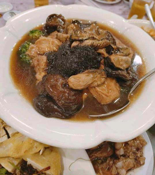 Photo of May Flower Restaurant 伍月花酒楼 - Kota Kinabalu, Sabah, Malaysia