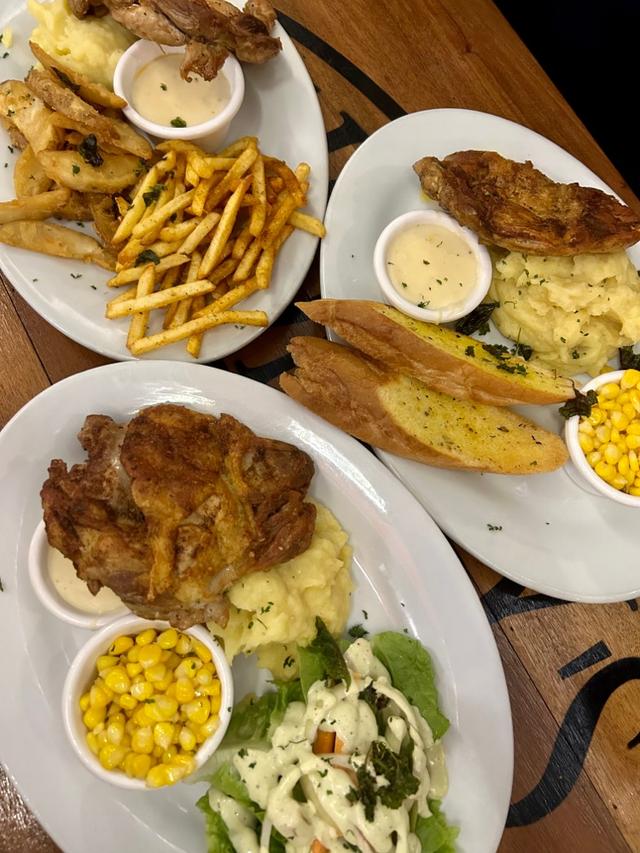 Photo of Shoney's Dining & Bar - Kota Kinabalu, Sabah, Malaysia