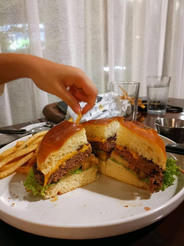 Photo of Happy Place Restaurant & Bar - Kota Kinabalu, Sabah, Malaysia