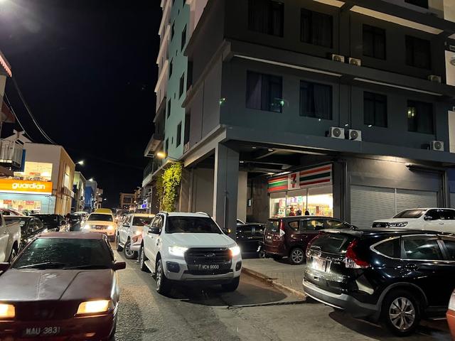 Photo of 7-Eleven Seafront Semporna #2774 - Semporna, Sabah, Malaysia