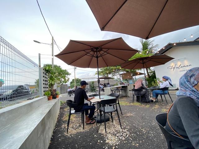 Photo of Halaman by Dapur Western - Johor Bahru, Johor, Malaysia