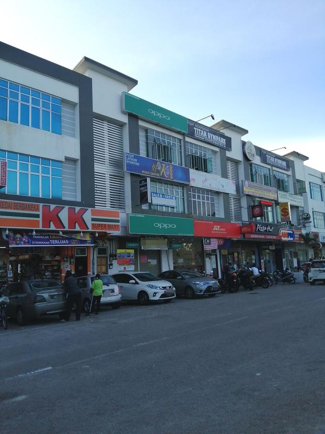 Photo of Pizza Hut Delivery (PHD) GELANG PATAH (Curbside Pickup Available) - Johor Bahru, Johor, Malaysia