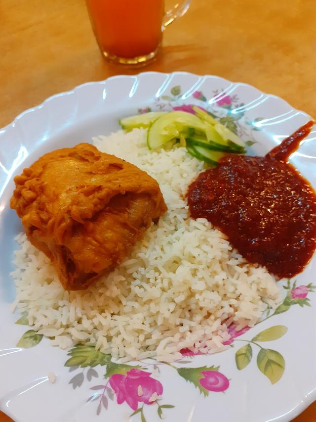 Photo of Restoran Nasi Lemak Selera Bonda - Johor Bahru, Johor, Malaysia