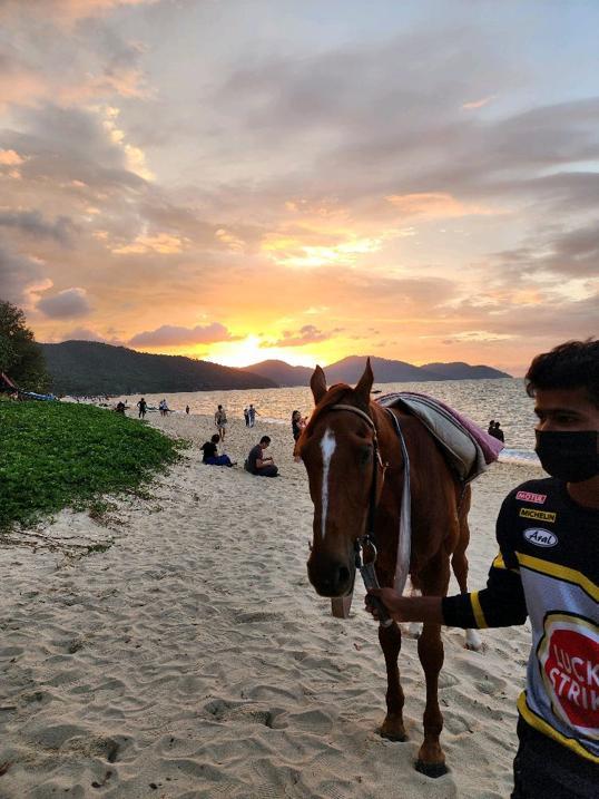 Photo of Batu Ferringhi Beach - George Town, Penang, Malaysia