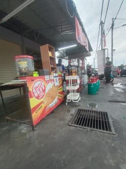 Ayam Gunting Uncle Best Mart Muar (Saiful Teguh Trading)