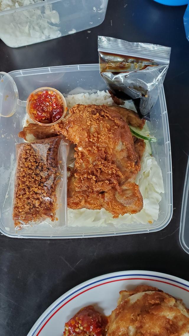 Photo of Ayam Gepuk Pak Raden Simpang Kuala - Alor Setar, Kedah, Malaysia