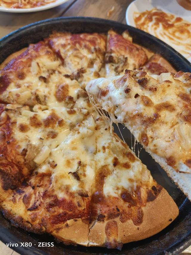 Photo of Pizza Hut SUNGAI BESI (Curbside Pickup Available) - Cheras, Selangor, Malaysia