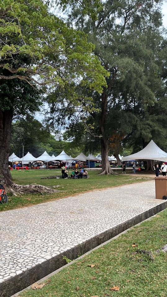 Photo of Tanjung Aru Beach - Kota Kinabalu, Sabah, Malaysia