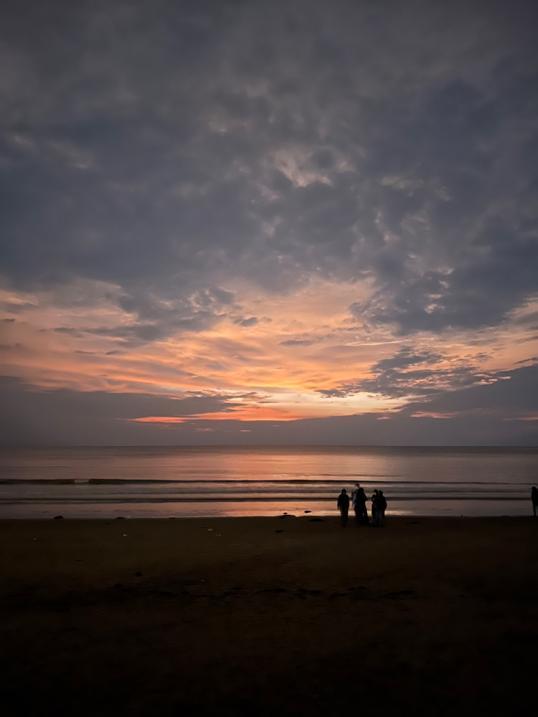 Photo of Tanjung Aru Beach - Kota Kinabalu, Sabah, Malaysia