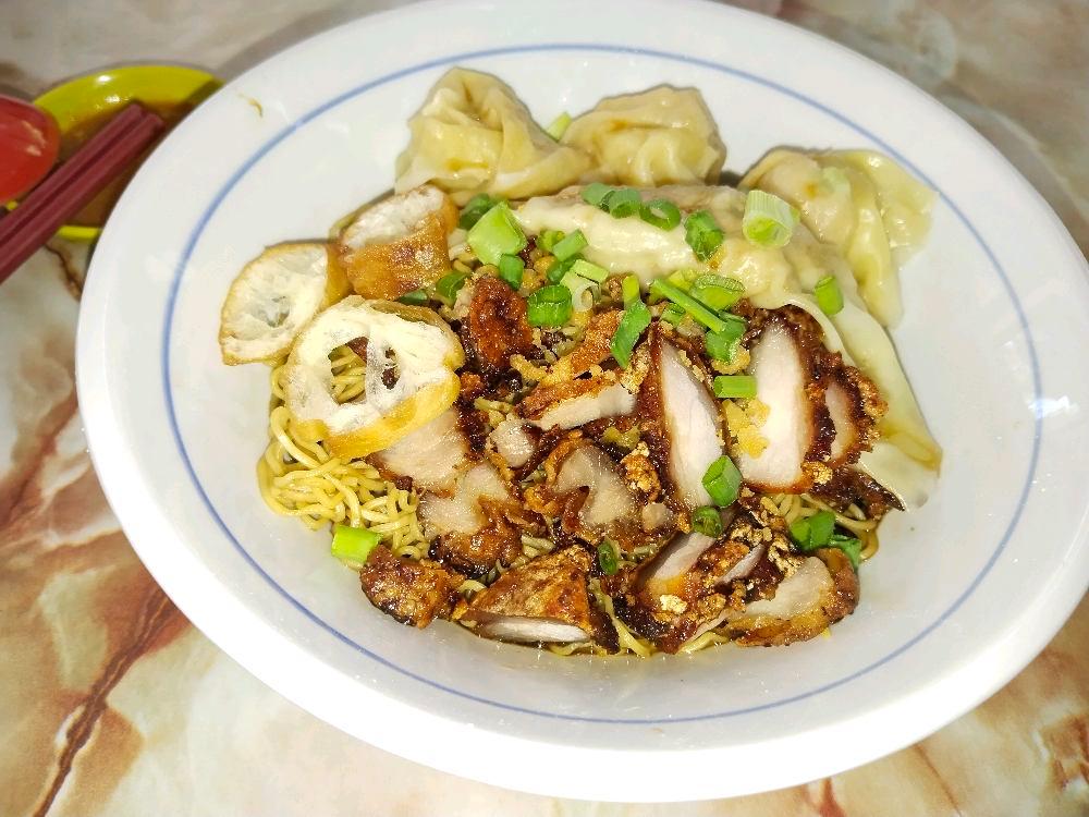 Photo of Sandakan Tasty Zha Yuk Kuey Teow 好味山打根炸肉粉仔 - Kota Kinabalu, Sabah, Malaysia