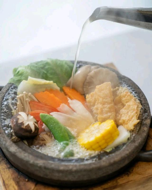 Photo of Young Sanna Mee (Kota Kinabalu) - Kota Kinabalu, Sabah, Malaysia