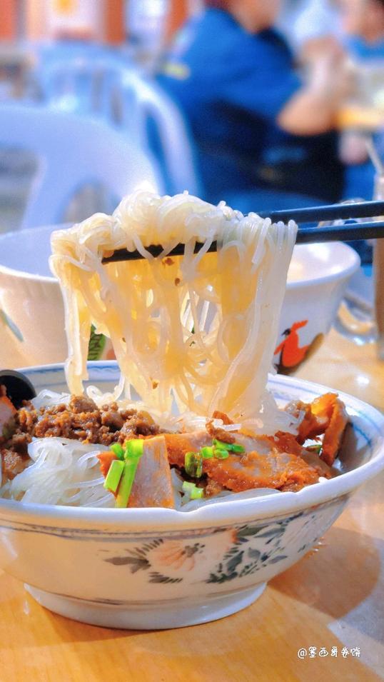 Photo of Auntie Jun’s Marudi Mee Kolo 阿Jun姨马鲁帝干捞面 - Kota Kinabalu, Sabah, Malaysia