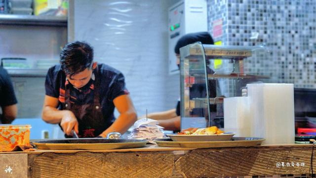 Photo of δΊη AH YEN SANDAKAN TRADITIONAL FRIED PORK KUEY TEOW (SINCE 1940) SURIA - Kota Kinabalu, Sabah, Malaysia