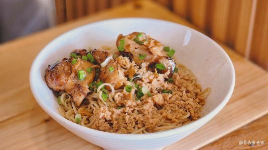 Photo of Fong’s Cottage 噴火雞麵 - Kota Kinabalu, Sabah, Malaysia