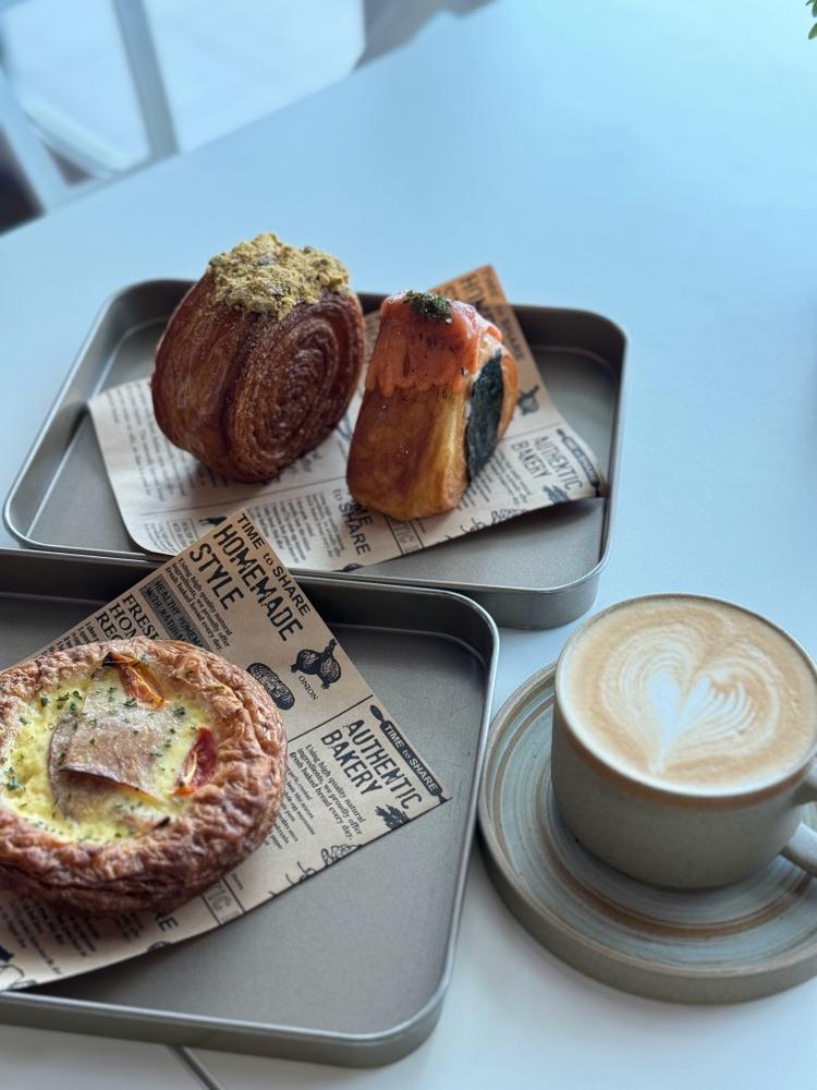 Photo of Aprileaf Bakery Cafe - Kota Kinabalu, Sabah, Malaysia