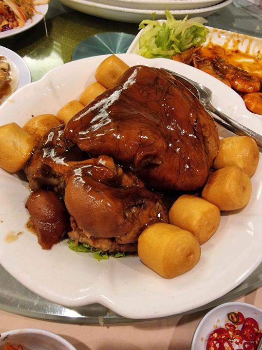 Photo of May Flower Restaurant 伍月花酒楼 - Kota Kinabalu, Sabah, Malaysia