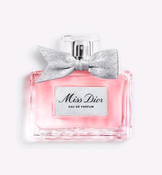 Photo of Benefit Cosmetics Brow Bar Lounge (Sephora Suria Sabah) - Kota Kinabalu, Sabah, Malaysia