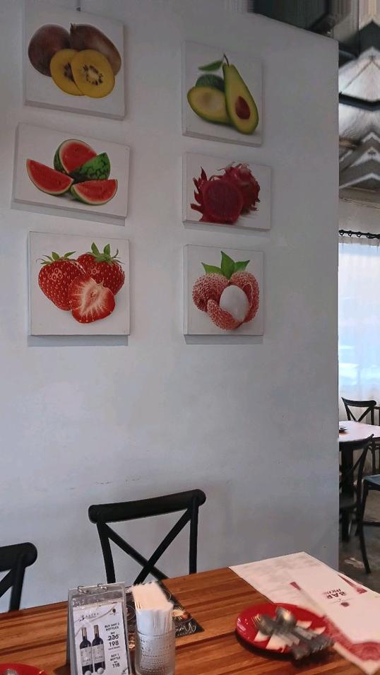 Photo of Happy Place Restaurant & Bar - Kota Kinabalu, Sabah, Malaysia