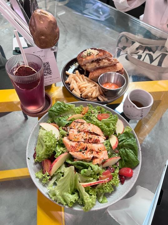 Photo of Woo! - Kota Kinabalu, Sabah, Malaysia