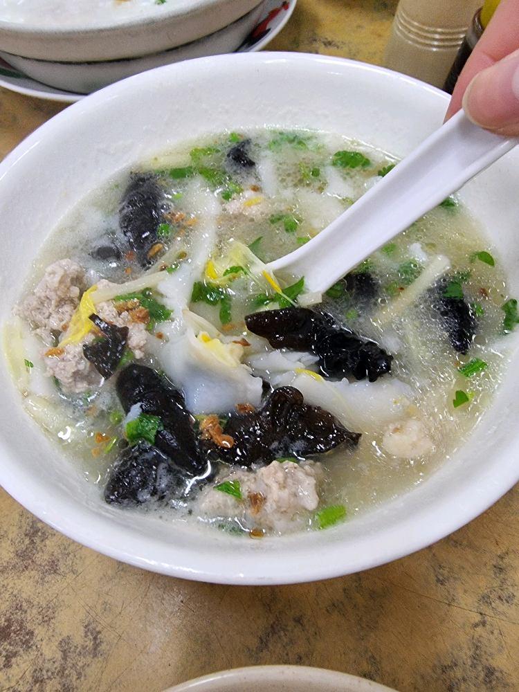 Photo of Pearls Park Food Centre - Kuching, Sarawak, Malaysia