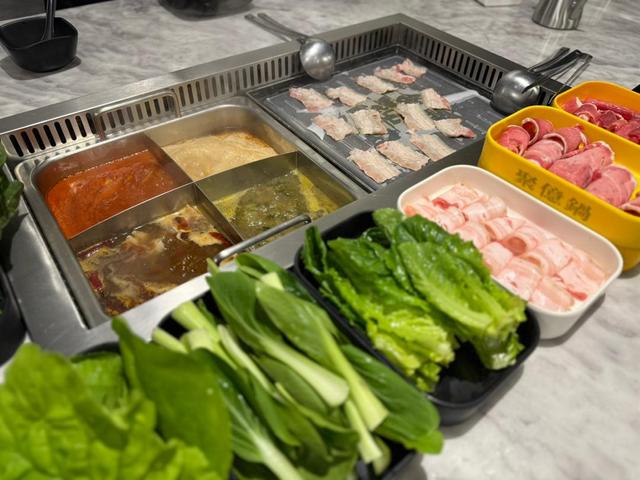 Photo of 聚億鍋 Husky Billion Steamboat & BBQ (Kuching) - Kuching, Sarawak, Malaysia