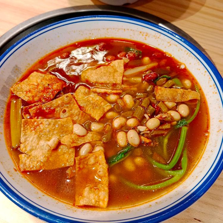 Photo of Yeyeye coconut chicken hot pot - Kota Kinabalu, Sabah, Malaysia