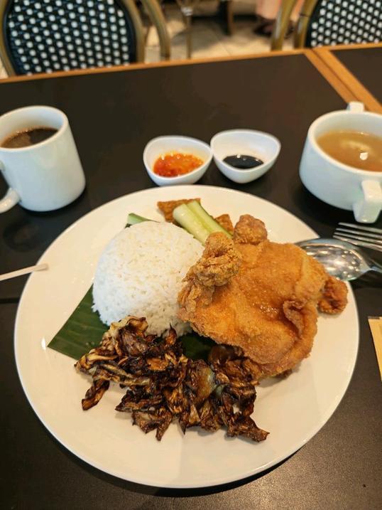 Photo of Komune Cafe - Kuala Lumpur, Kuala lumpur, Malaysia