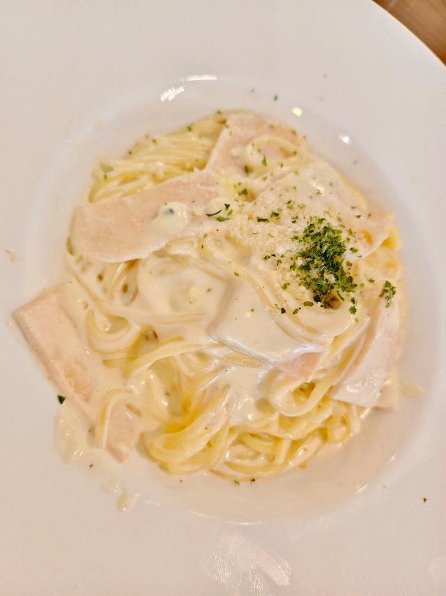 Photo of Cafe De Vie - Kota Kinabalu, Sabah, Malaysia